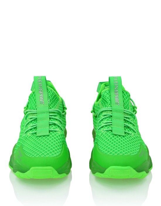 кроссовки  от бренда plein sport вид слева