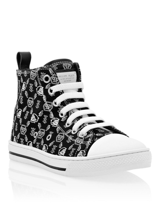 кроссовки  от бренда philipp plein вид слева