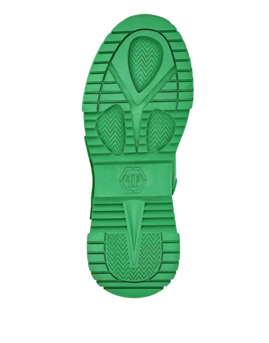 Товар зеленого цвета с внутренней стороны