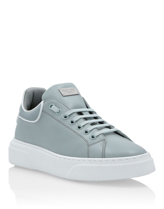 кроссовки  от бренда philipp plein вид слева