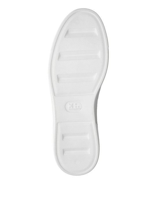 Товар черного цвета с внутренней стороны