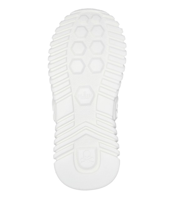 Товар белого цвета с внутренней стороны