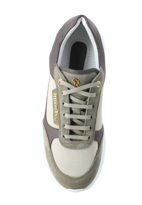 кроссовки  из проверенных материалов спереди