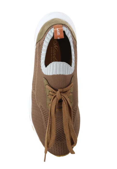 кроссовки  из проверенных материалов спереди