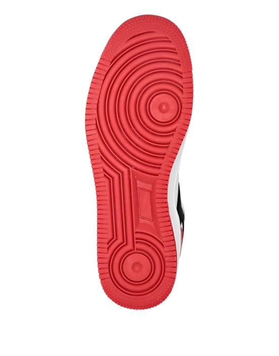 Товар красного цвета с внутренней стороны