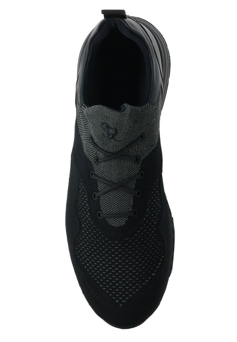 кроссовки  из проверенных материалов спереди