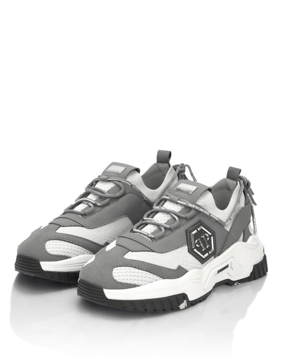 кроссовки  классического стиля с лицевой стороны