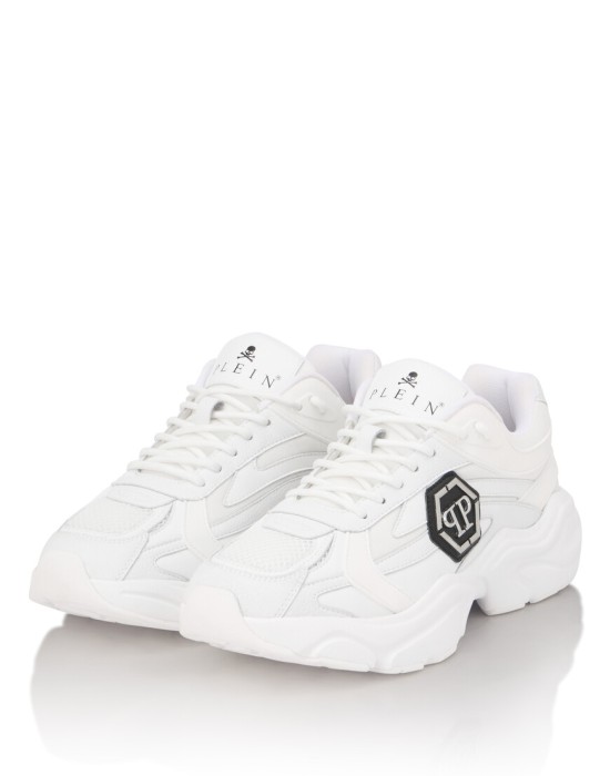 Товар белого цвета с внутренней стороны