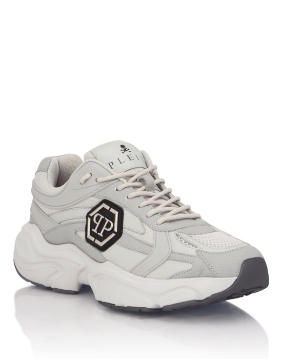 кроссовки  по цене 34112 руб вид справа