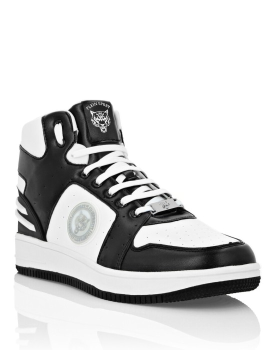 кроссовки  от бренда plein sport вид слева