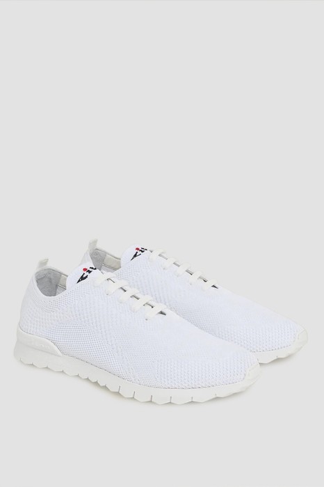 кроссовки  по цене 98500 руб вид справа