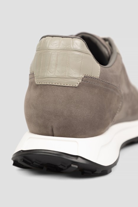 кроссовки  из кожи спереди