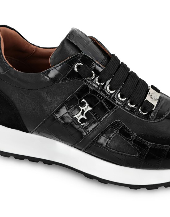 кроссовки  по цене 46315 руб вид справа