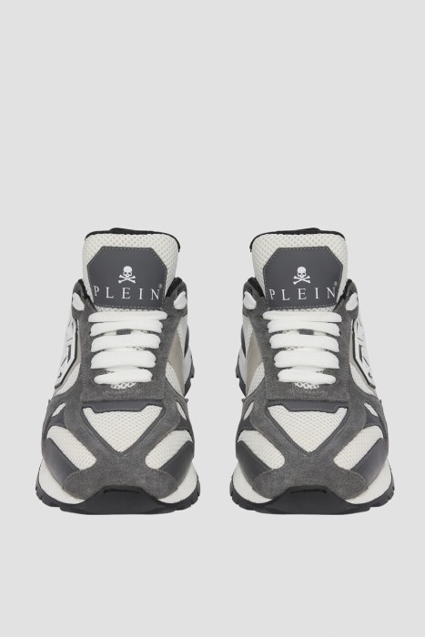 Товар серого цвета с внутренней стороны