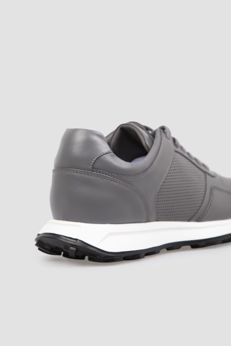 кроссовки  из кожи спереди