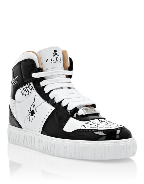 кроссовки  от бренда philipp plein вид слева