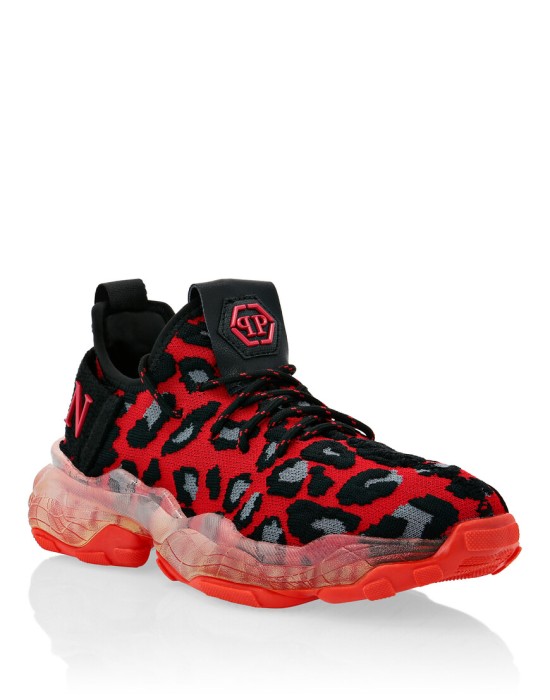 кроссовки  по цене 29460 руб вид справа