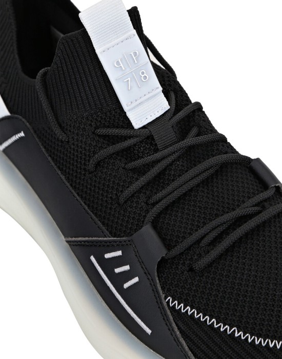 кроссовки  из проверенных материалов спереди