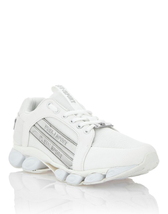 кроссовки  от бренда plein sport вид слева