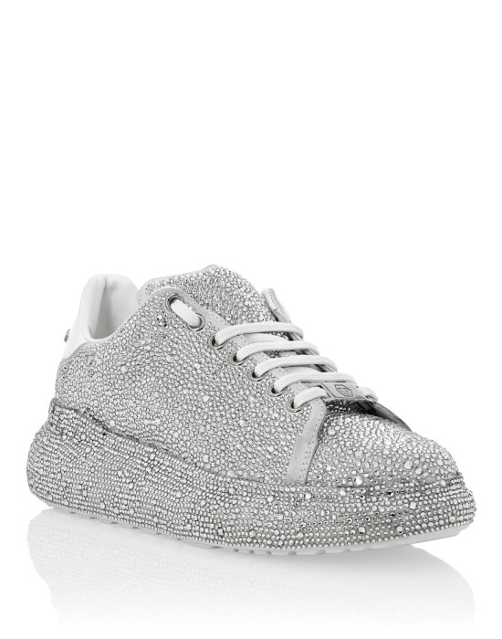 кроссовки  от бренда philipp plein вид слева