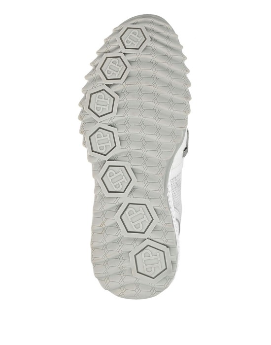 Товар белого цвета с внутренней стороны