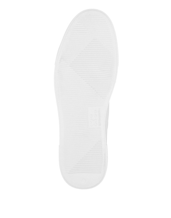 Товар белого цвета с внутренней стороны