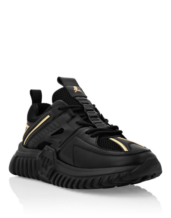 кроссовки  от бренда philipp plein вид слева