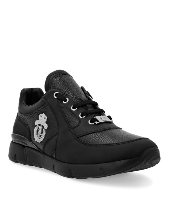 кроссовки  от бренда billionaire вид слева