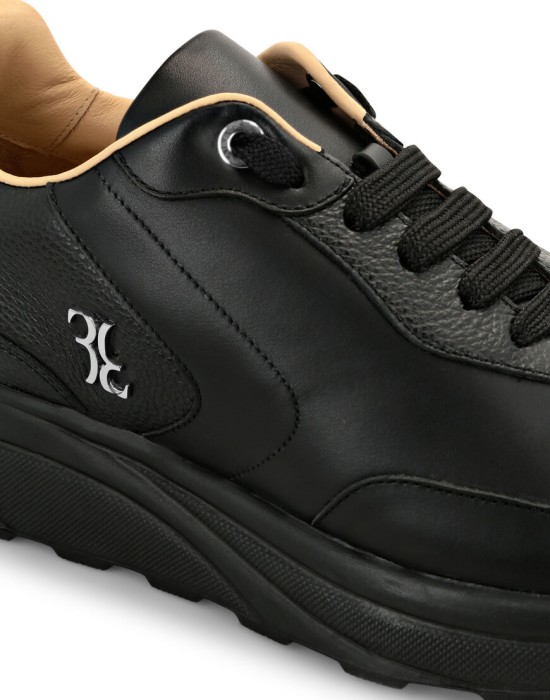 кроссовки  из италии вид сбоку