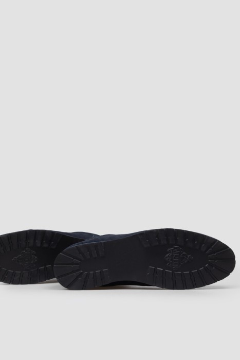 кроссовки  универсального стиля с лицевой стороны