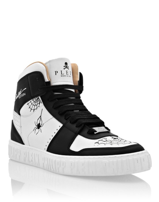 кроссовки  от бренда philipp plein вид слева