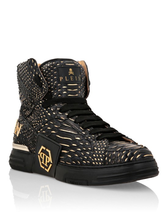 кроссовки  от бренда philipp plein вид слева