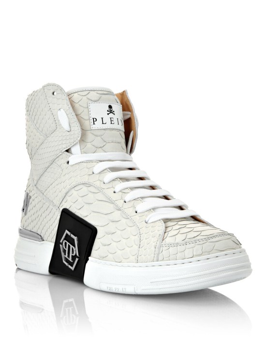 кроссовки  от бренда philipp plein вид слева
