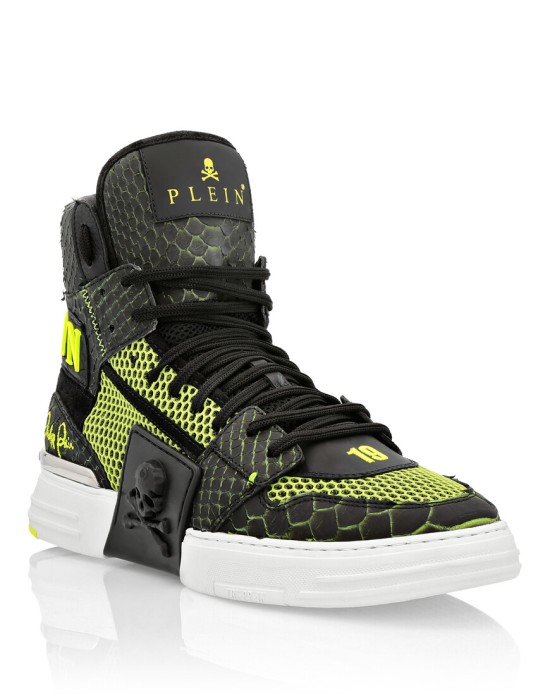 кроссовки от бренда philipp plein вид слева