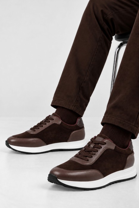 кроссовки  от бренда fargoni вид слева