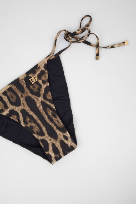 Товар разноцветного цвета с внутренней стороны