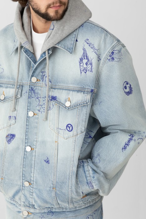 куртка  модель из эксклюзивной коллекции с лицевой стороны