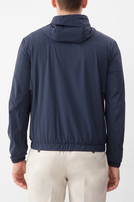 куртка  модель из коллекции explorer по цене 144925 руб вид справа