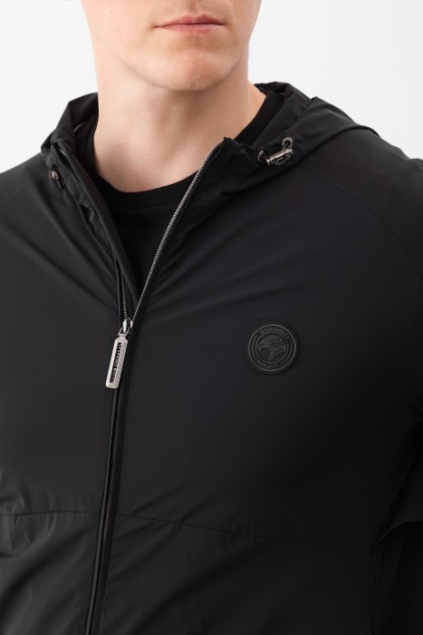 куртка  модель из коллекции explorer из англии вид сбоку