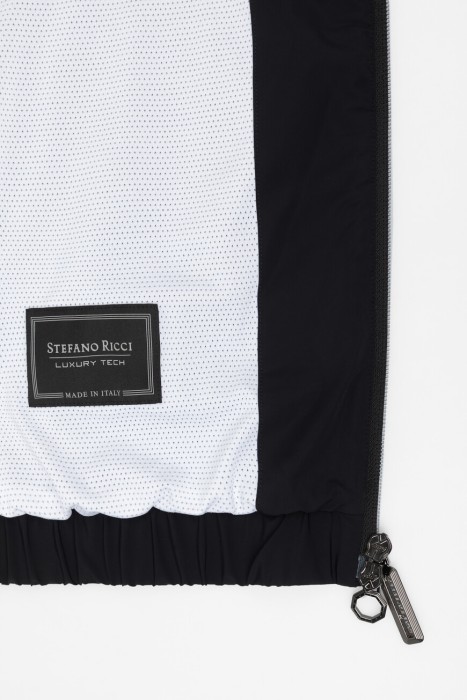 куртка  модель из коллекции explorer вид сзади