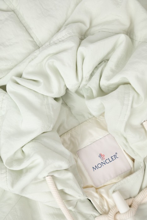 Продукция для женщин фото