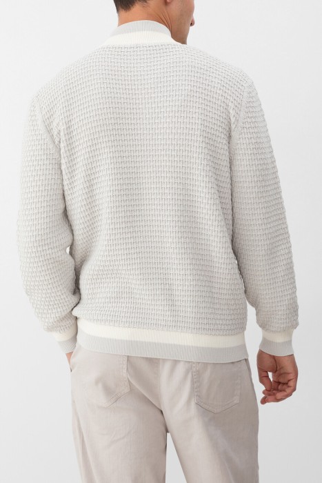 куртка  по цене 185850 руб вид справа