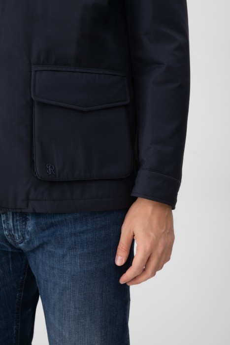 Товар синего цвета с внутренней стороны