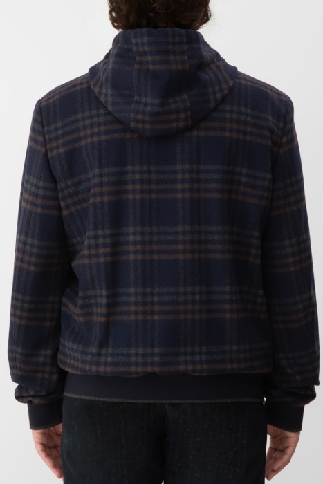 куртка  по цене 566300 руб вид справа