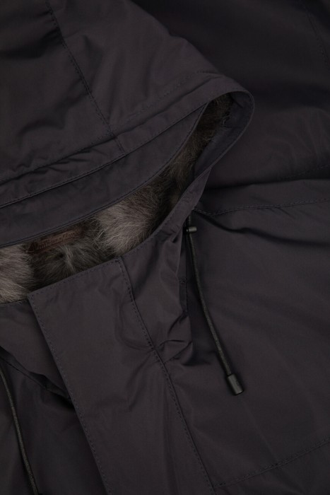 куртка  повседневного стиля с лицевой стороны