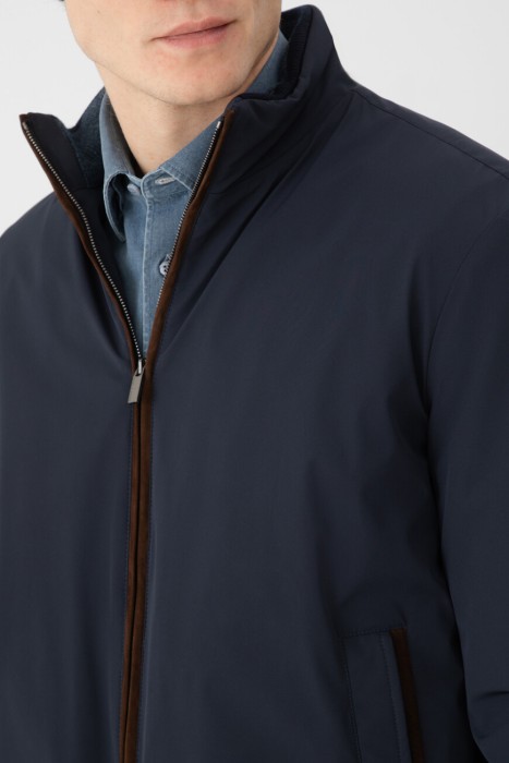 куртка  из италии вид сбоку