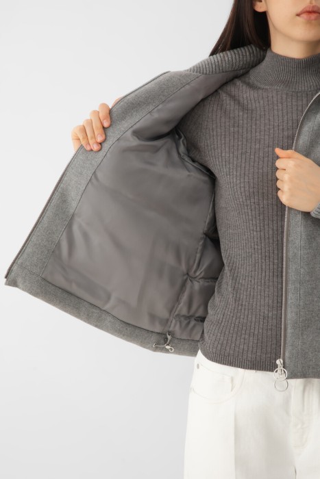 куртка  из шерсти спереди