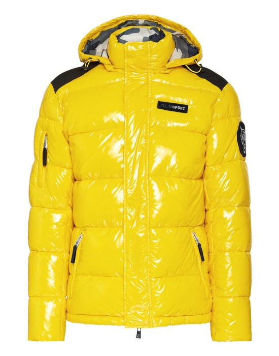 куртка  по цене 42900 руб вид справа