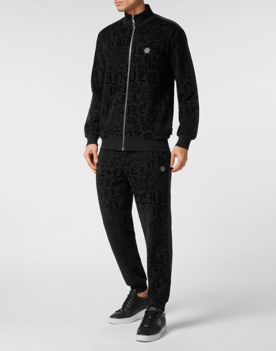 куртка  по цене 65636 руб вид справа