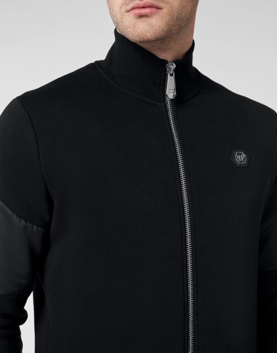 куртка  из проверенных материалов спереди